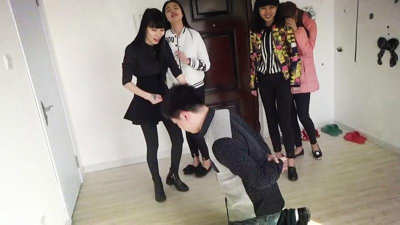 ���山��ŮȨȺ���������ߴ���Ь���ʲ���