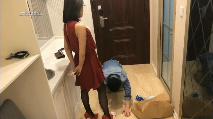 ������Ů����Ů���˵�����ؤ