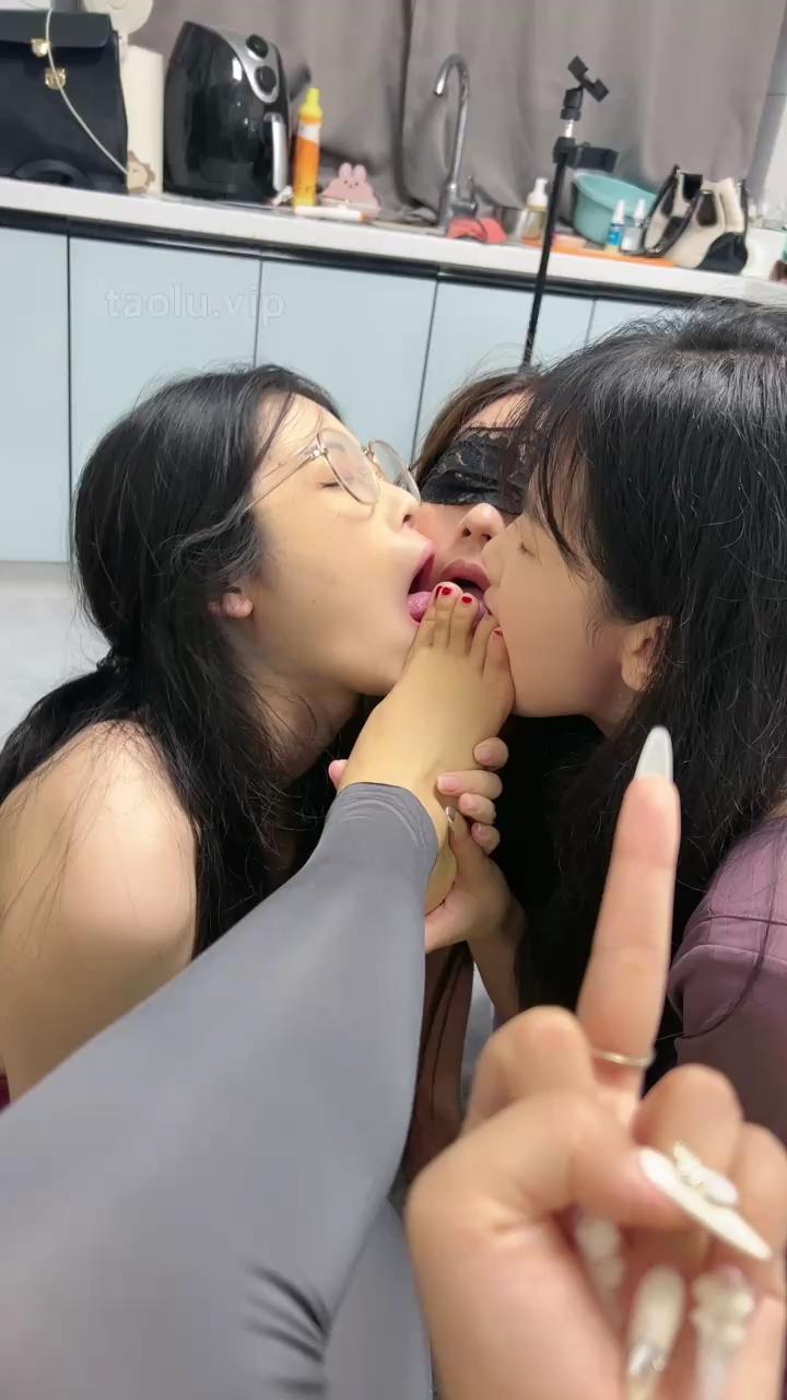 �ȱ� �ŷ����ҵ�����Ů��