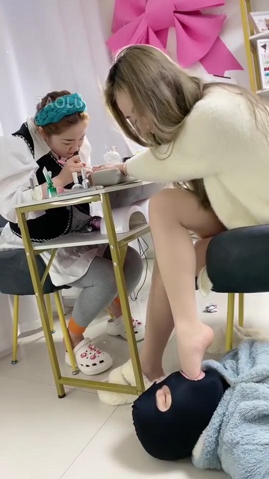 ��ڨ¥�����׵��ϰ壬Ʒ���ϰ�����
