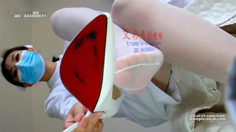 ��һ�ӽ�-Ư��С��ʿ�߸���˿���Ե�����Ļǰ�ļ���