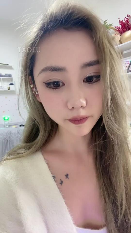 ��ʵ��ս���ڴ�ڨ������Ů������˿ͺ�����ʦ����